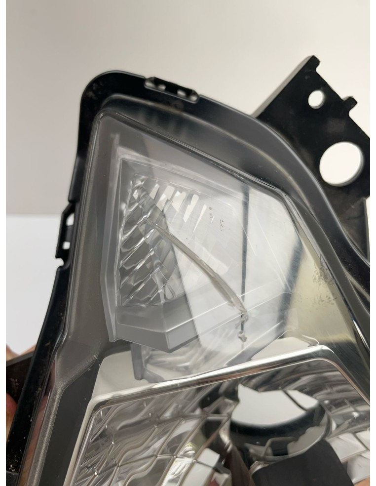 Phare avant KAWASAKI Z650 2017 / 2019 50R0024914