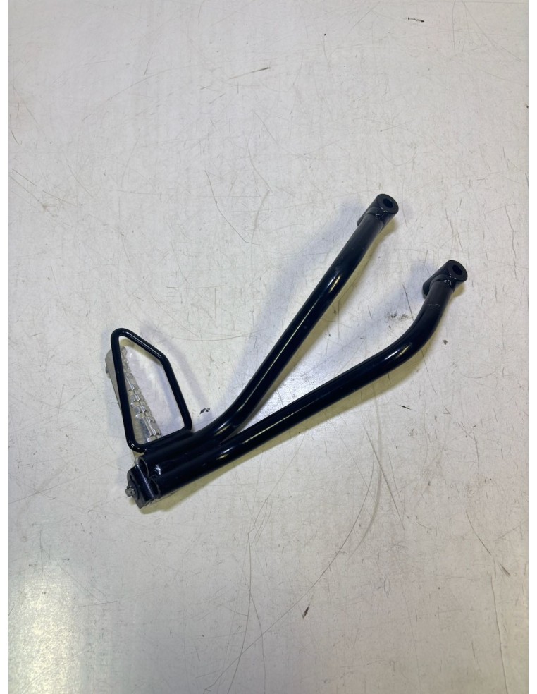 copie de Platine avec repose pied arrière gauche YAMAHA YZF R125 2008 / 2013 5D7F741L1000