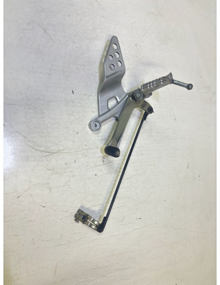 Platine avec repose pied avant gauche YAMAHA YZF R125 2008 / 2013 5D7F74420000