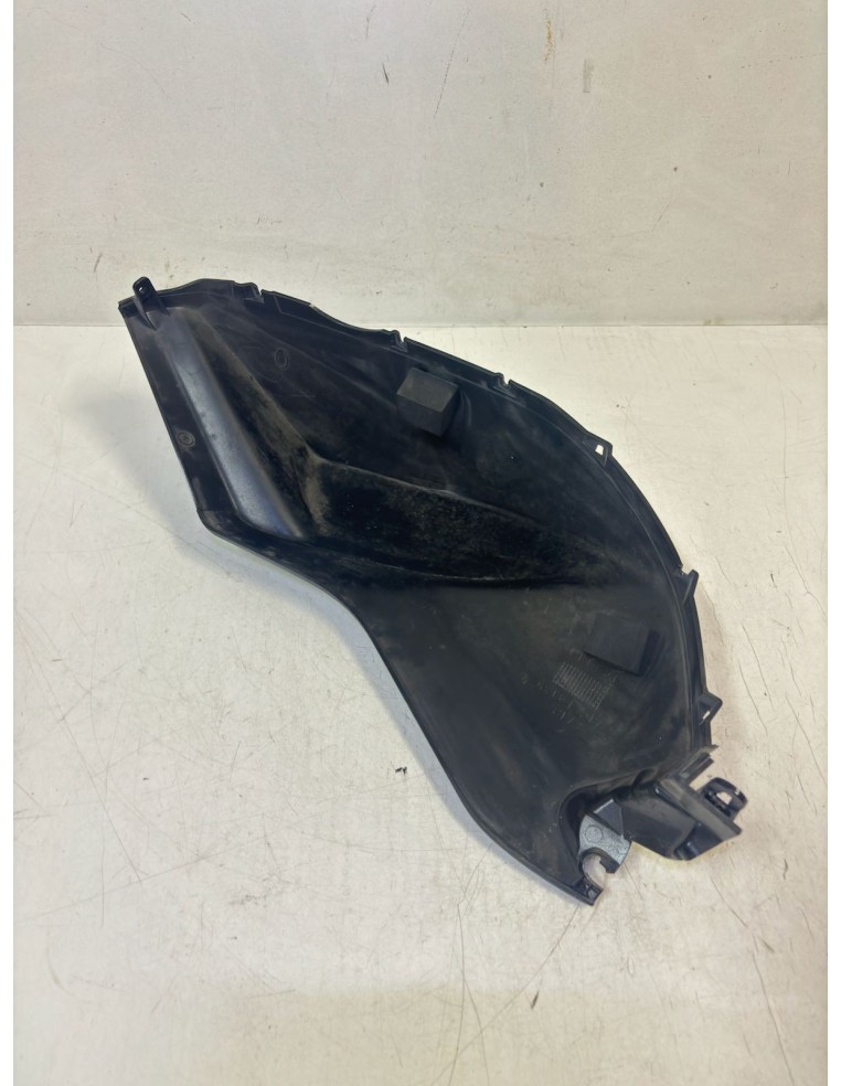 Couvercle de réservoir droit YAMAHA YZF R125 2008 / 2013 5D7F413900P1