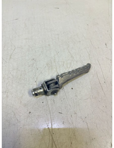 Repose pied droit YAMAHA YZF R125 2008 / 2013 5D7F74610000