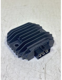Régulateur de tension YAMAHA YZF R125 2008 / 2013 4HMH19600000