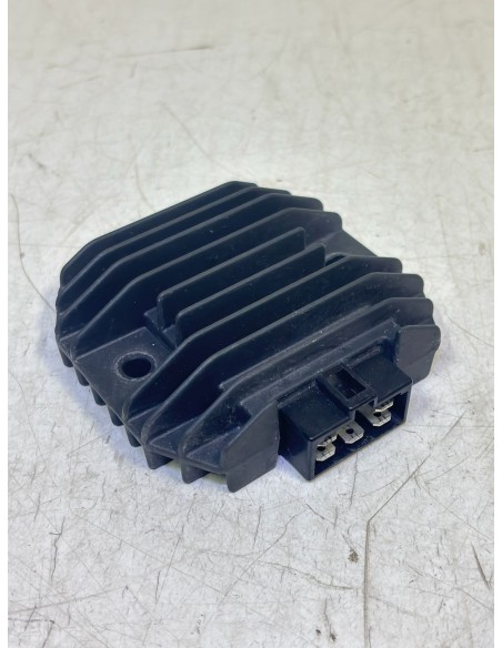 Régulateur de tension YAMAHA YZF R125 2008 / 2013 4HMH19600000