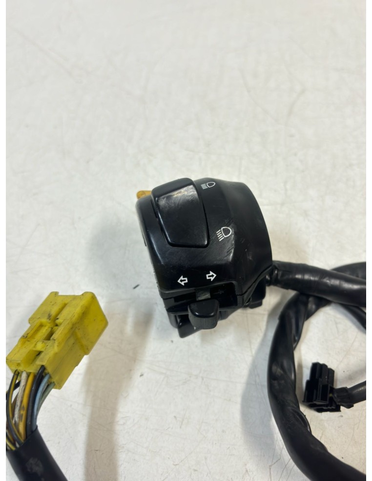 Commodo gauche SUZUKI GSX 1400 2002 / 2007 3740042F10000