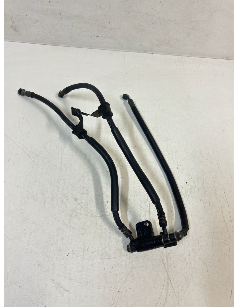 Durites de frein avant SUZUKI GSX 1400 2002 / 2007 5948042F00000 / 5924042F00000 / 5944042F01000