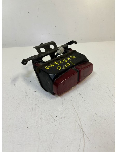 Feu arrière YAMAHA FAZER 600 1999 / 2001 5DM847100000