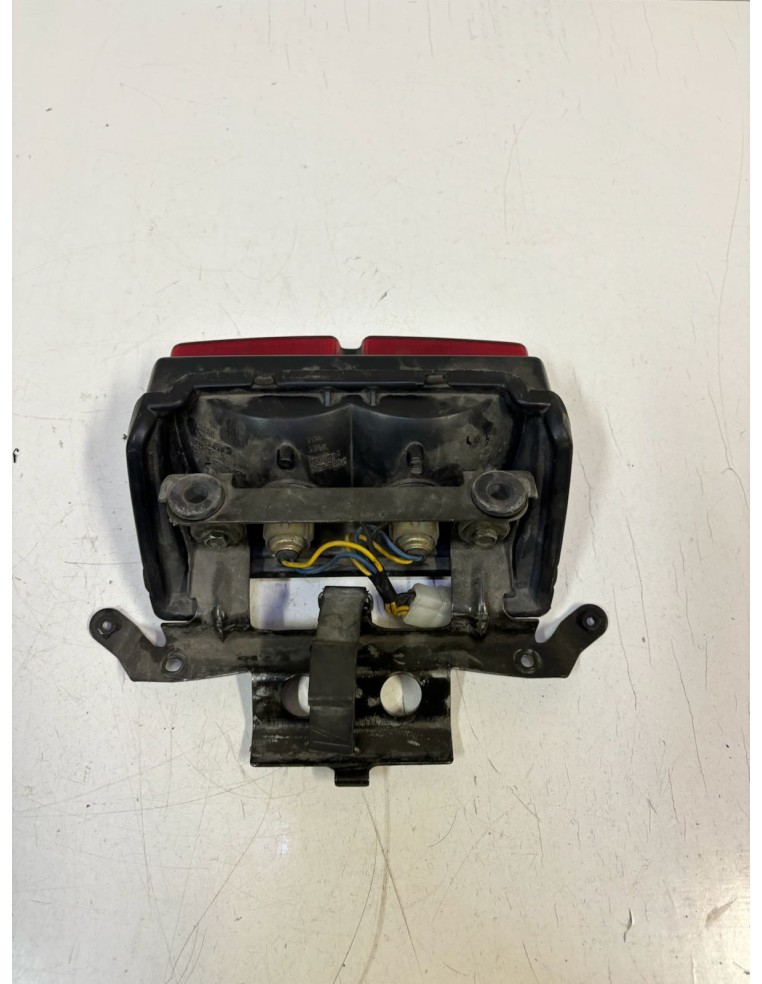 Feu arrière YAMAHA FAZER 600 1999 / 2001 5DM847100000