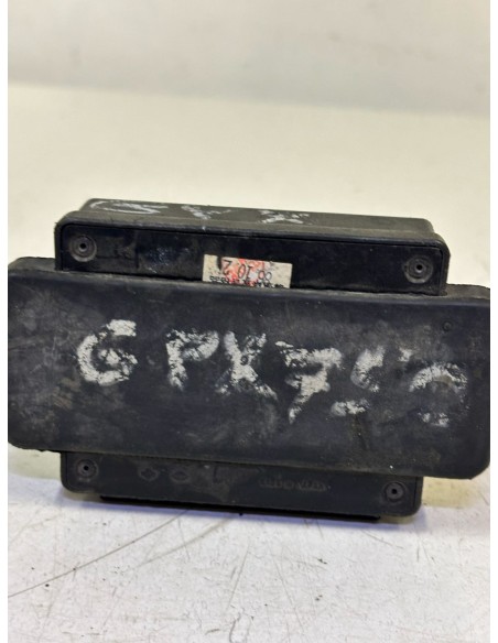 Boite à fusibles KAWASAKI GPX 750 1987 / 1989 260211065