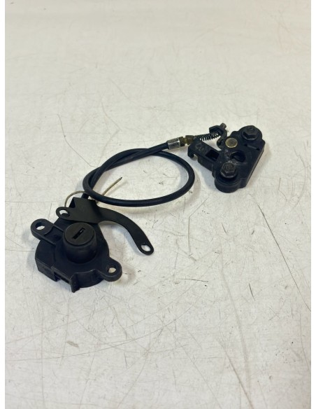 Serrure de selle SUZUKI GSXR 750 1988 / 1991 4522017C00000