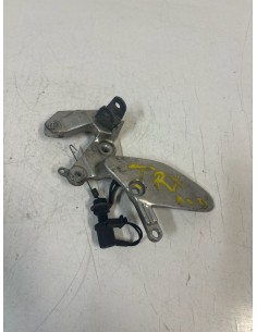 Platine repose pied droit YAMAHA TRX 850 1996 / 1998 4FM274430100