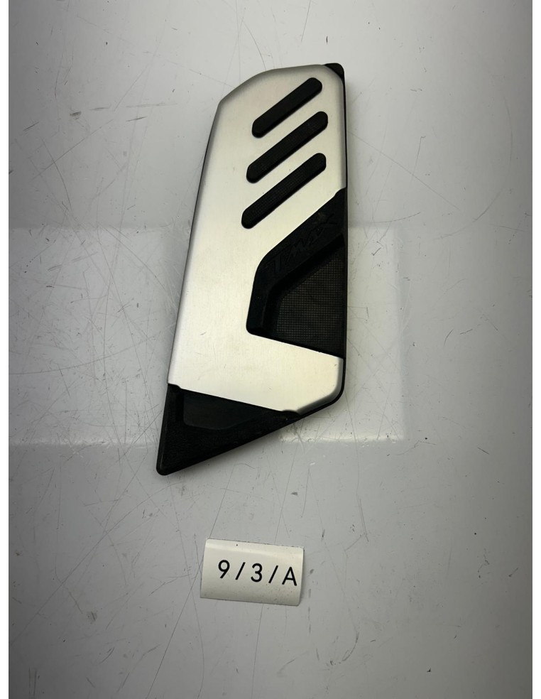 Tapis de repose pieds gauche YAMAHA TMAX 560 2020 - 2021