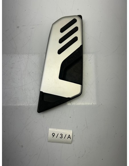 Tapis de repose pieds gauche YAMAHA TMAX 560 2020 - 2021