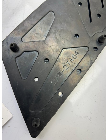 Tapis de repose pieds gauche YAMAHA TMAX 560 2020 - 2021