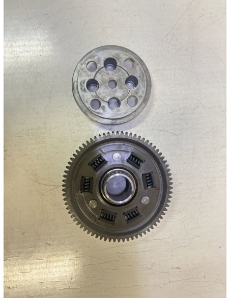 Disque de pression et cloche d'embrayage SUZUKI GSXR 750 1988 - 1990 2146217C01000 / 2120017831000