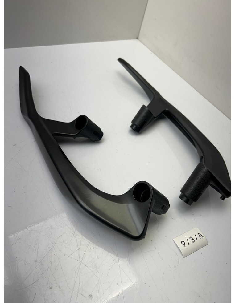 Paire de poignées passager origine YAMHA TMAX 530 2017 - 2019