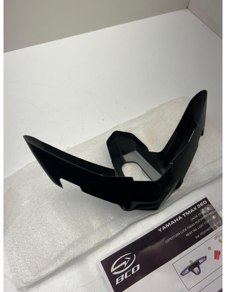 Cache feu arrière YAMAHA TMAX 560 2020 - 2021