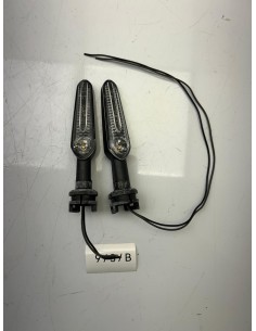 Paire de clignotants avant origine YAMAHA MT 07 2021 - 2024