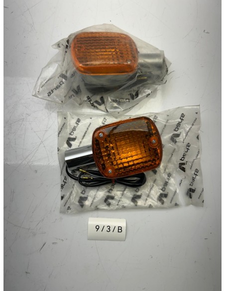 Paire de clignotants V Parts type origine Honda HONDA Rebel 125 1995 - 1998