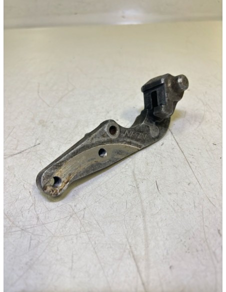 Support étrier avant HONDA CR 125 / 250 1995 - 1996 45110KS6702