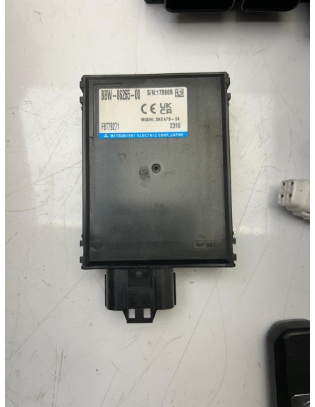 Kit d'immobilisation origine YAMAHA TMAX 560 2020 - 2021