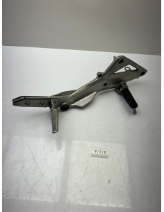 Platine repose pieds droite HONDA 600 Hornet 2006 - 2014 2
