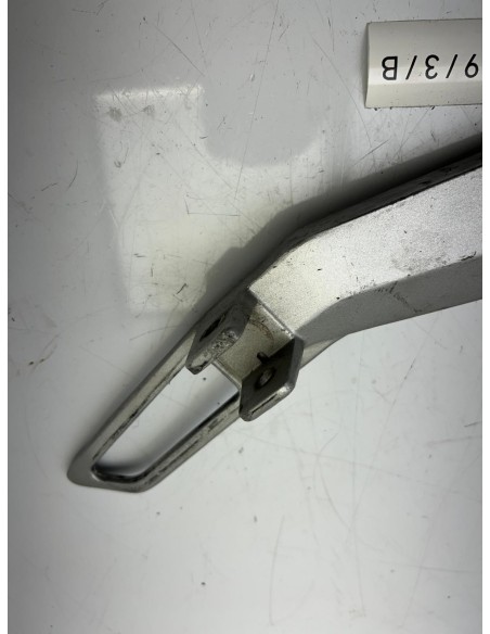 Platine repose pieds gauche HONDA CB 600 F Hornet 2000 - 2001