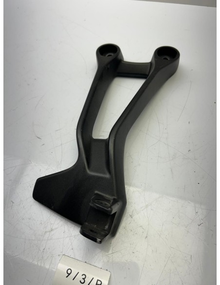 Platine de repose pied arrière droit YAMAHA Tracer 700 2022 - 2024