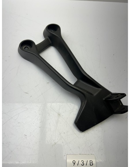 Platine de repose pied arrière droit YAMAHA Tracer 700 2022 - 2024