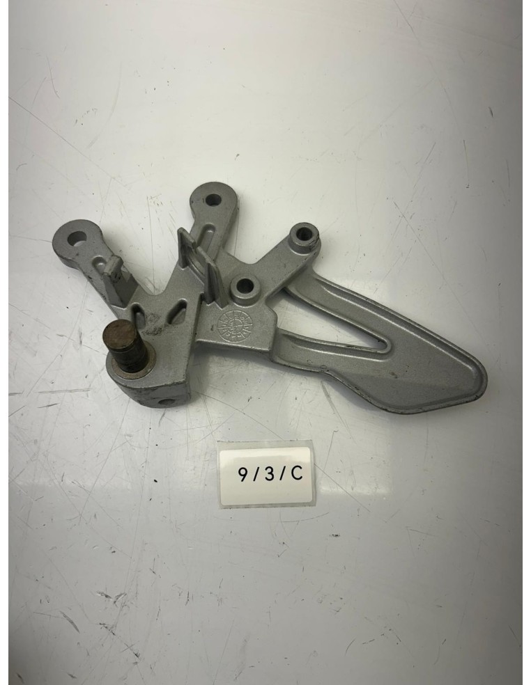 Platine repose pied avant droit Hyosung GT 650 R / GT 250 R 2001 - 2016 43530H9970003P