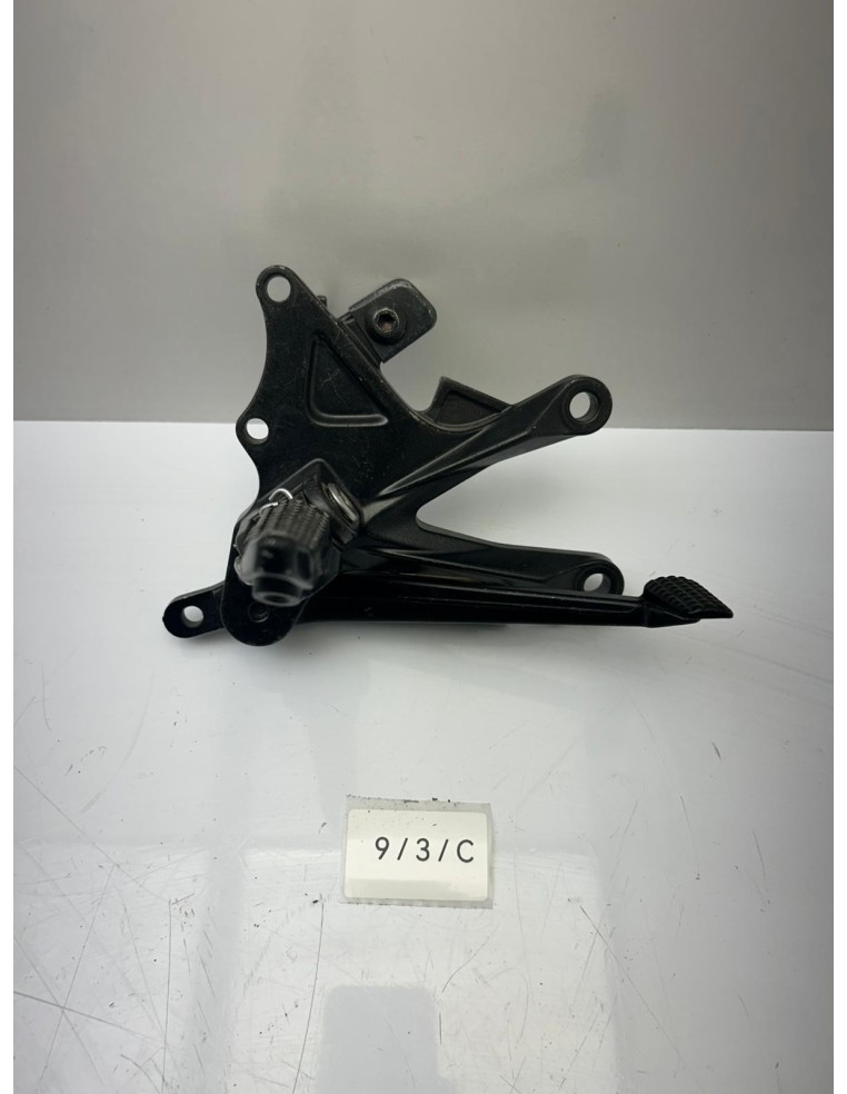 Platine repose pied avant droit KAWASAKI ZX10R 2006 - 2010 35063022711E