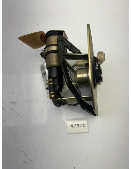 Pompe à essence TRIUMPH 955i 1999 - 2004 T1240845