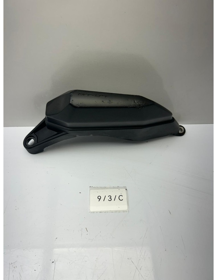 Cache / protection moteur droit YAMAHA MT 07 2013 - 2024 B4C211D00000