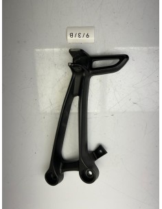 Platine de repose pied arrière droit YAMAHA MY 07 2014 - 2017 2