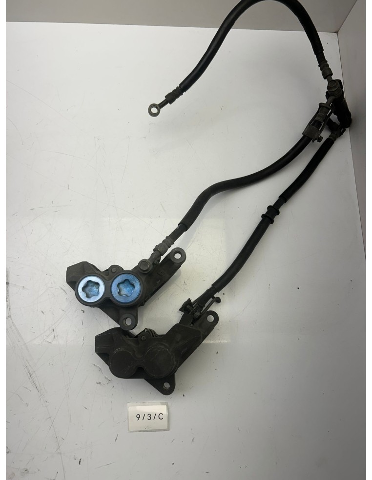 Etriers de frein avant YAMAHA TDM 900 2003 - 2010 2B02580U0000 / 5SL2580T0000