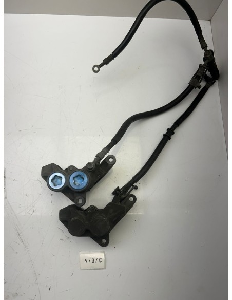 Etriers de frein avant YAMAHA TDM 900 2003 - 2010 2B02580U0000 / 5SL2580T0000