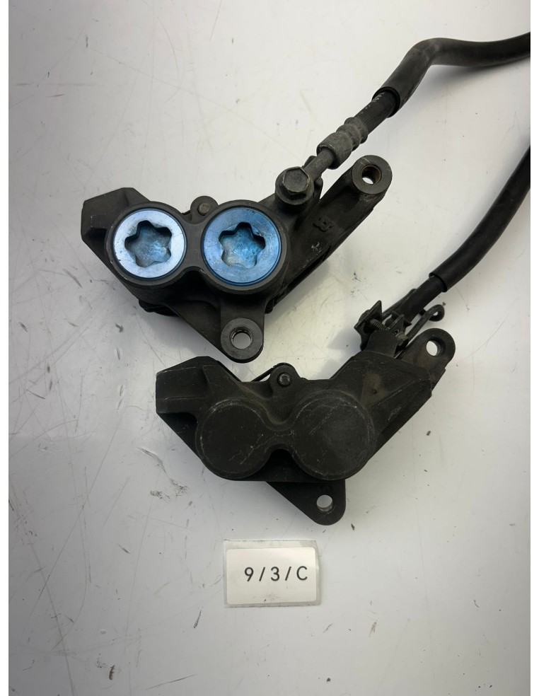 Etriers de frein avant YAMAHA TDM 900 2003 - 2010 2B02580U0000 / 5SL2580T0000