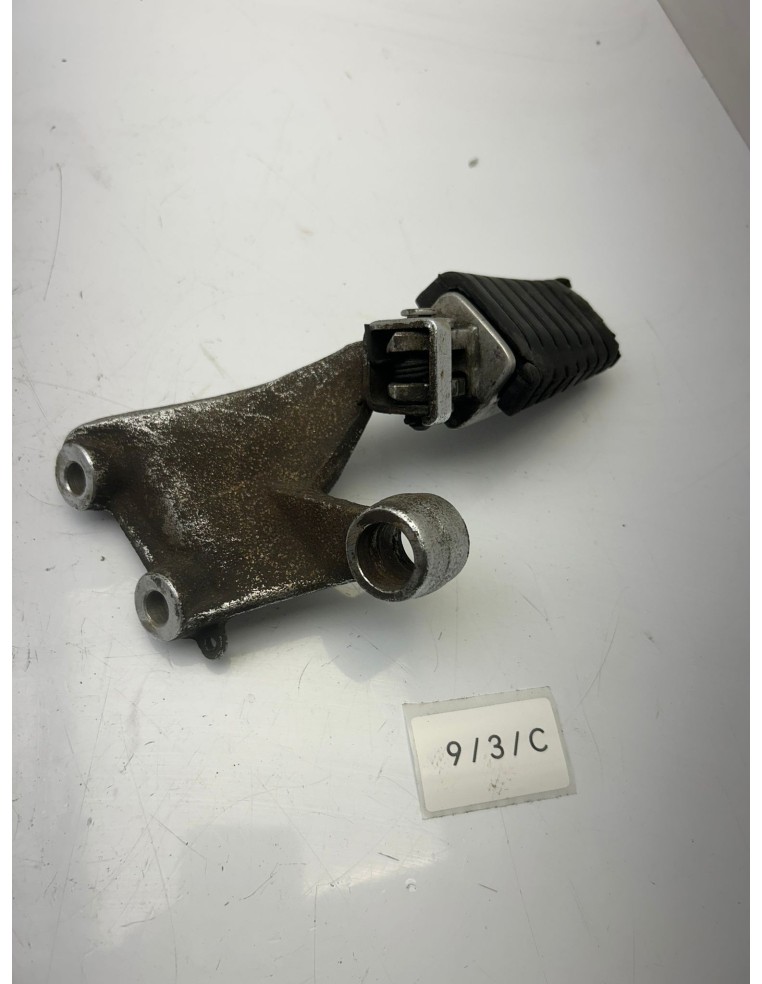 Platine repose pied avant droit YAMAHA VMAX 1200 1992 - 1993 1UT274200093