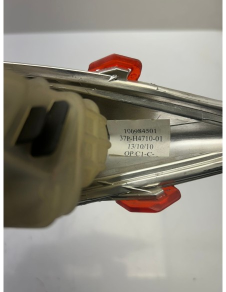 Feu arrière gauche YAMAHA XMAX 125 2010 - 2013 37PH471001