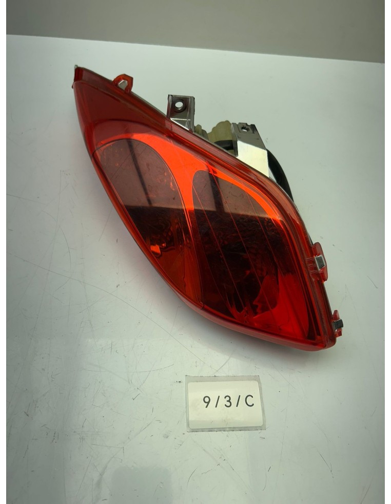 Feu arrière gauche YAMAHA XMAX 125 2010 - 2013 37PH471001