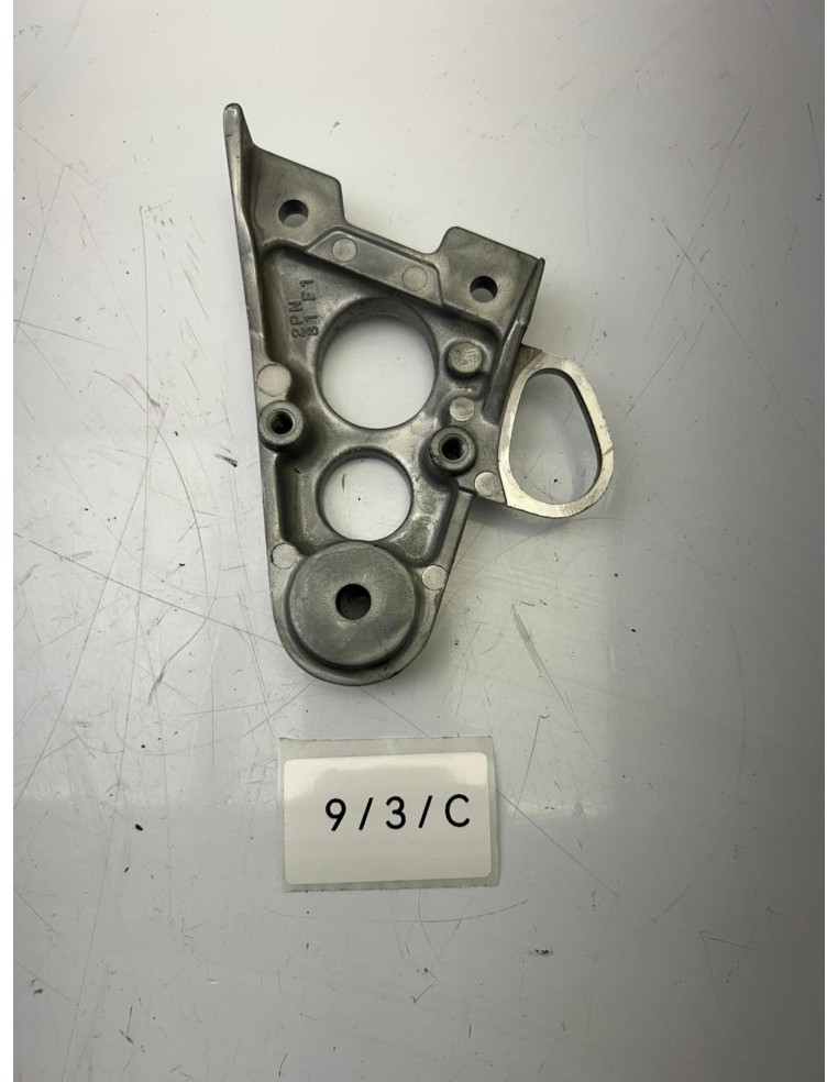 Support / couvercle supérieur droit YAMAHA XSR 900 2016 - 2020 B90231310000