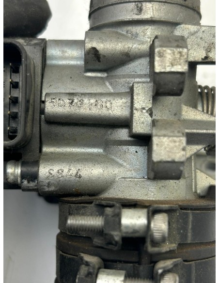 Corps d'injection YAMAHA YZF 125 R 2008 - 2013 5D7E37500100