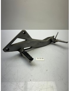 Platine de repose pieds arrière gauche HONDA CB 600 F Hornet 2007 - 2014