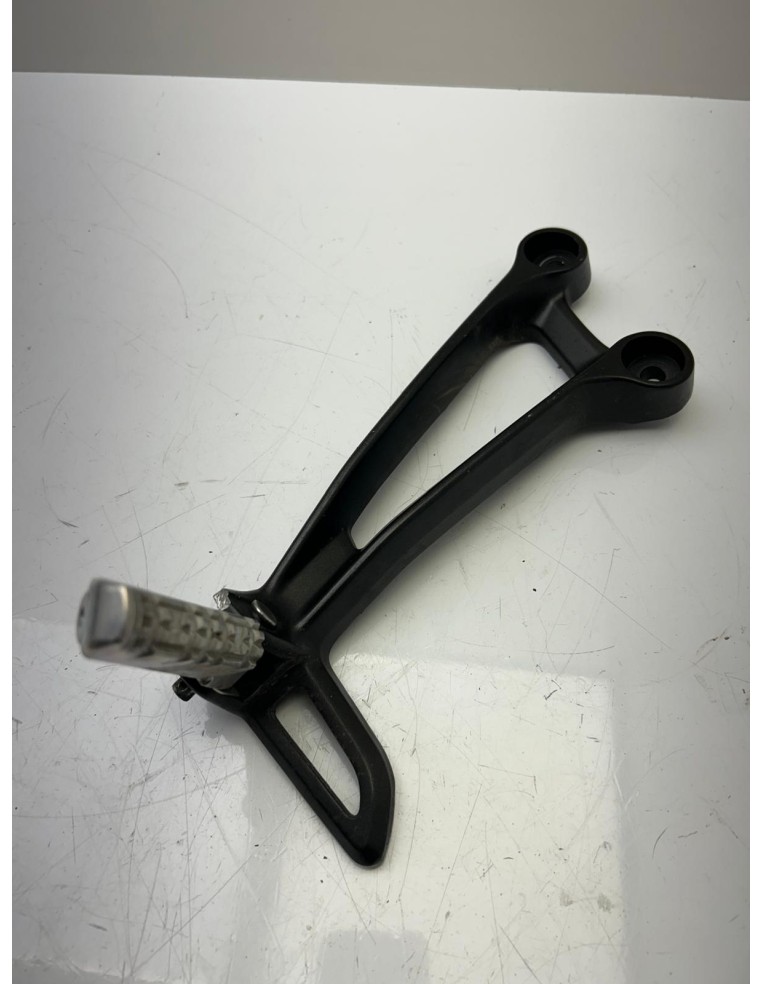 Platine de repose pied arrière gauche AMAHA MT 07 2014 - 2017