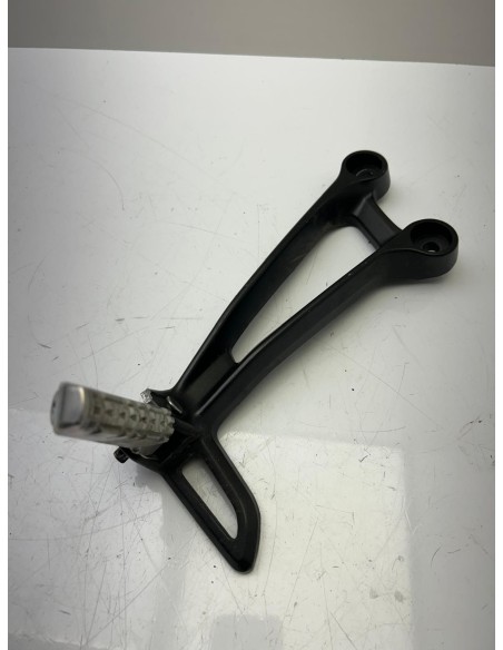 Platine de repose pied arrière gauche AMAHA MT 07 2014 - 2017