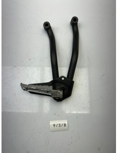 Platine de repose pieds arrière droit YAMAHA XSR 700 2016 - 2021