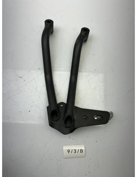 Platine de repose pieds arrière droit YAMAHA XSR 700 2016 - 2021