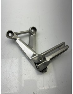 Platine de repose pieds arrière gauche HONDA HORNET 750 2023 - 2025 2