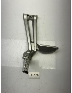 Platine de repose pied arrière gauche YAMAHA MT 125 2015 - 2019