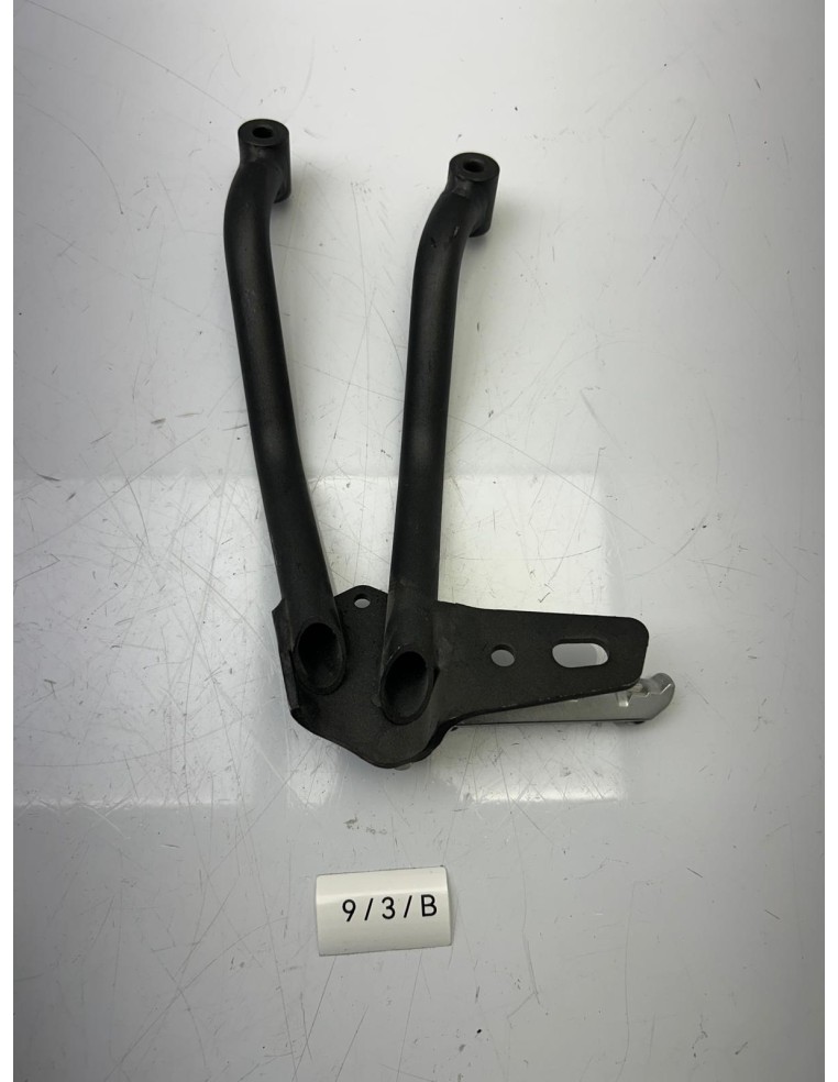 Platine de repose pieds arrière droit YAMAHA XSR 700 2016 - 2021