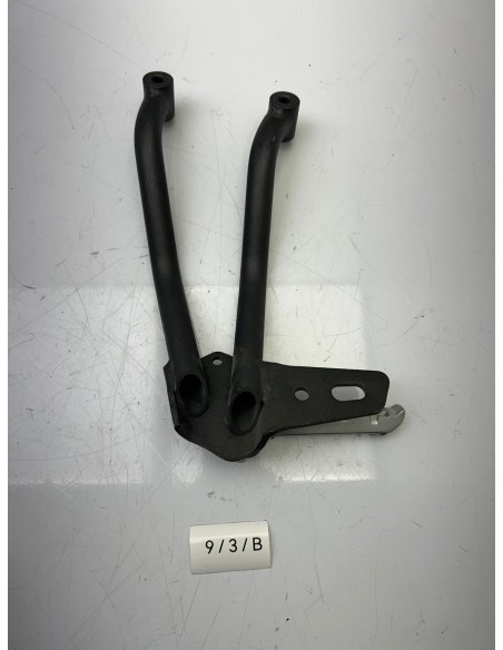 Platine de repose pieds arrière droit YAMAHA XSR 700 2016 - 2021